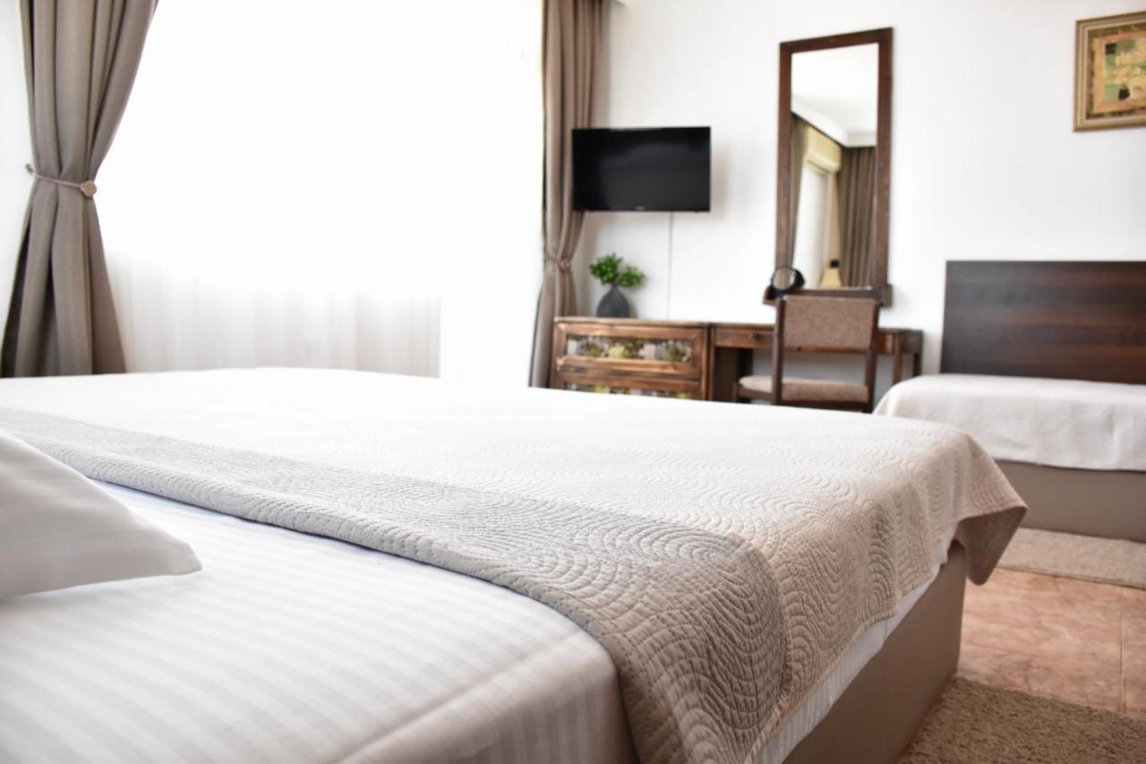 Family Hotel Apolonia ソゾポル エクステリア 写真