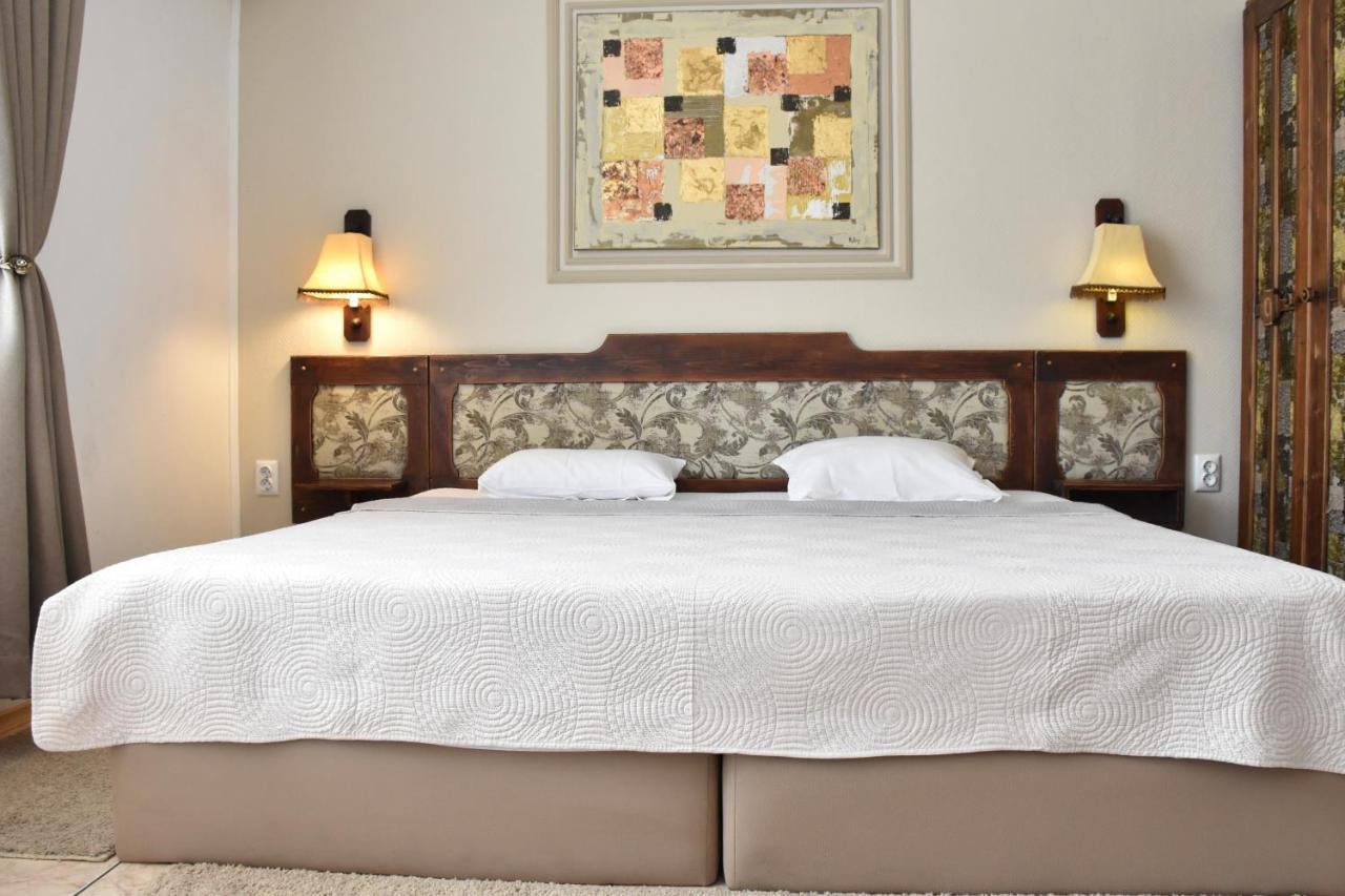 Family Hotel Apolonia ソゾポル エクステリア 写真